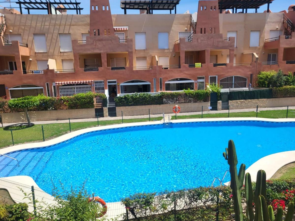 Apartamento Coqueto Con Terraza Y Cerca De La Piscina Comunitaria Y De La Playa! Apartment Playas de Vera Exterior photo